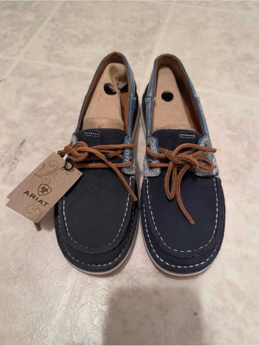 Ariat Women’s Navy and Tan Moccasin Boat Shoes NWT